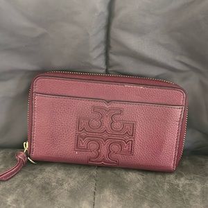 Tory Burch wallet burgundy